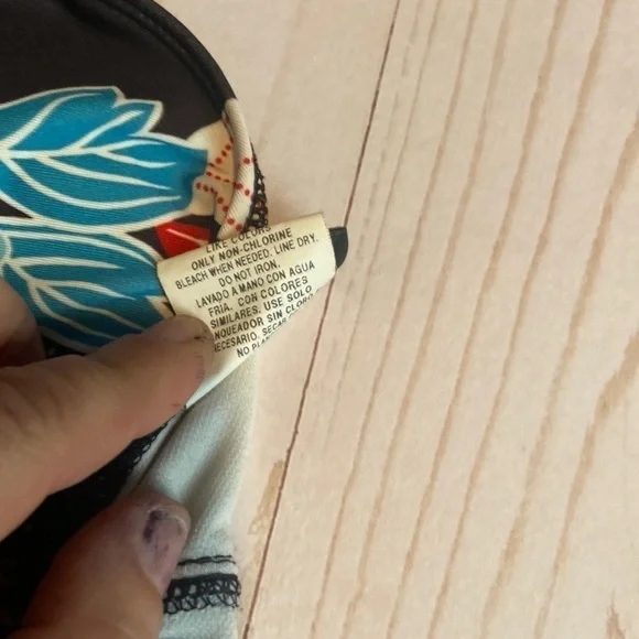 Daisy Fuenes Floral Bikini Top - Picture 5 of 7